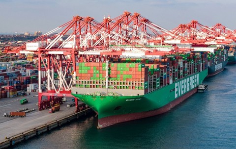 Nava port