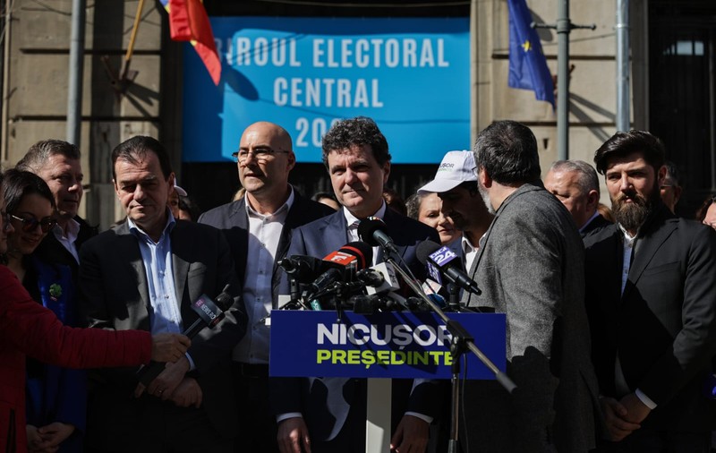 Cum îl descrie Politico pe Nicușor Dan, candidat la alegerile prezidențiale din 2025: „Cea mai bună speranță a Occidentului”