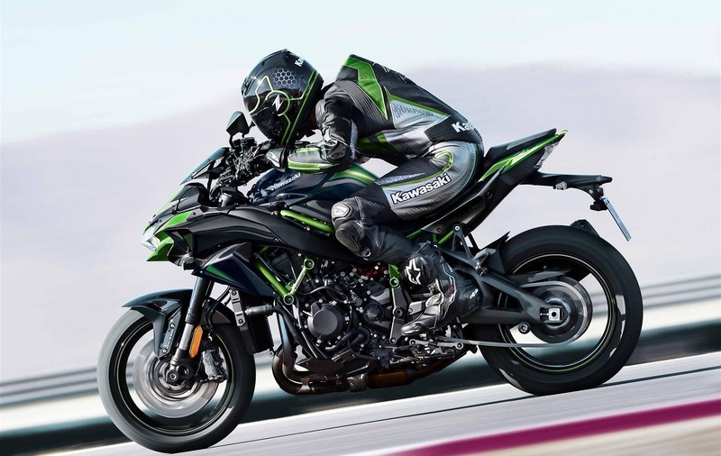 Motocicleta Kawasaki Z H2 redefinește segmentul Supernaked printr-o serie de atuuri tehnice avansate și un look deosebit de atractiv