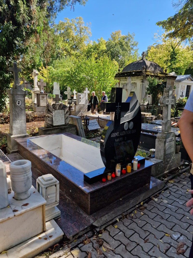 Locul de veci al lui Alexandru Arșinel din Cimitirul Bellu