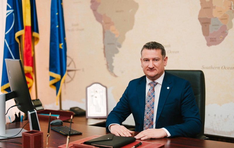 Afacerile familiei lui Laurențiu Blaga, șeful Agenției de Cadastru și Publicitate Imobiliară: zeci de contracte de cadastrare plătite din bani publici