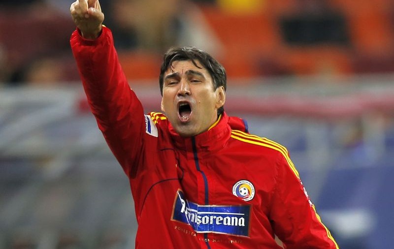 Piţurcă vrea primul străin la "naţională"! Mircea Sandu: «Dacă va primi cetăţenia, o să-l selecţioneze»