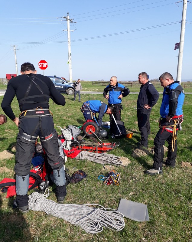 Salvamontiştii şi jandarmii montani vor porni în recuperarea cadavrelor celor doi turişti reperaţi în Masivul Făgăraş