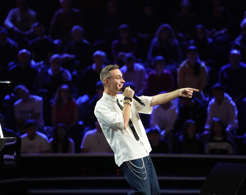 Cum arată acum Emanuel Mirea, solistul trupei Stigma. Artistul urcă pe scena de la X Factor 2025