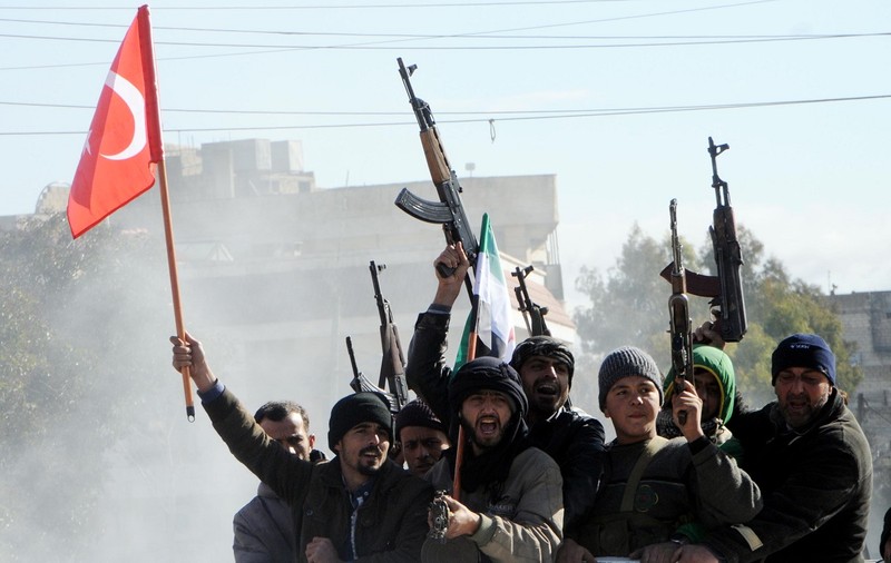 Turcia a lansat mai multe rachete asupra orașului kurd Afrin din Siria