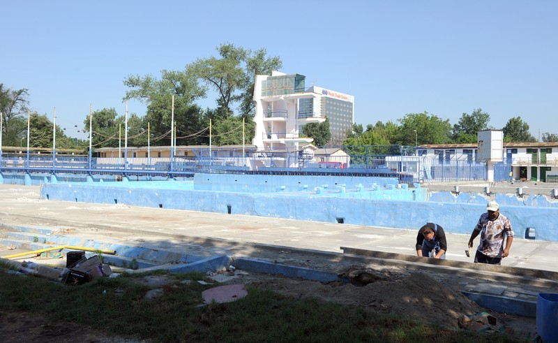Lucrări de amenajare la ștrandul Tineretului, 2008 | Foto: Agerpres