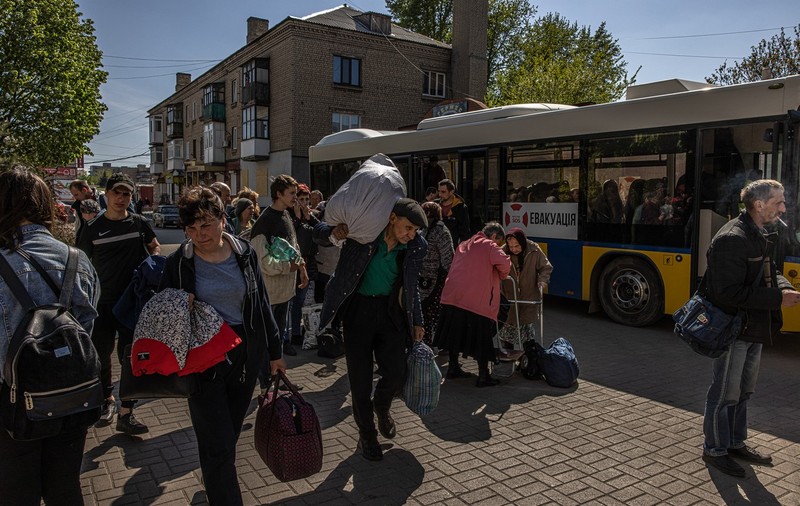 1,16 milioane de ucraineni, „evacuați” în Rusia, anunță Moscova. Kievul spune că oamenii au fost duși acolo cu forța
