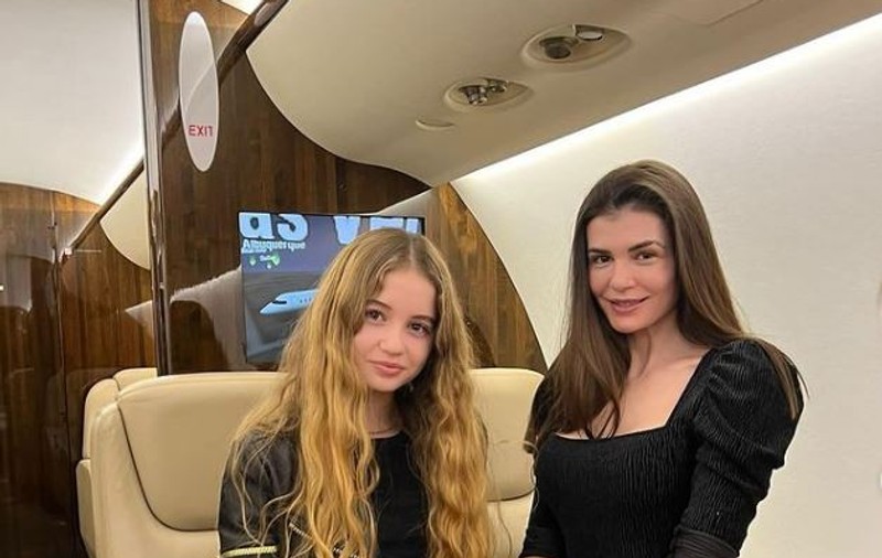 Irina Columbeanu își câștigă singură banii. Cum a făcut mii de euro la doar 15 ani: „În România nu avea această preocupare”