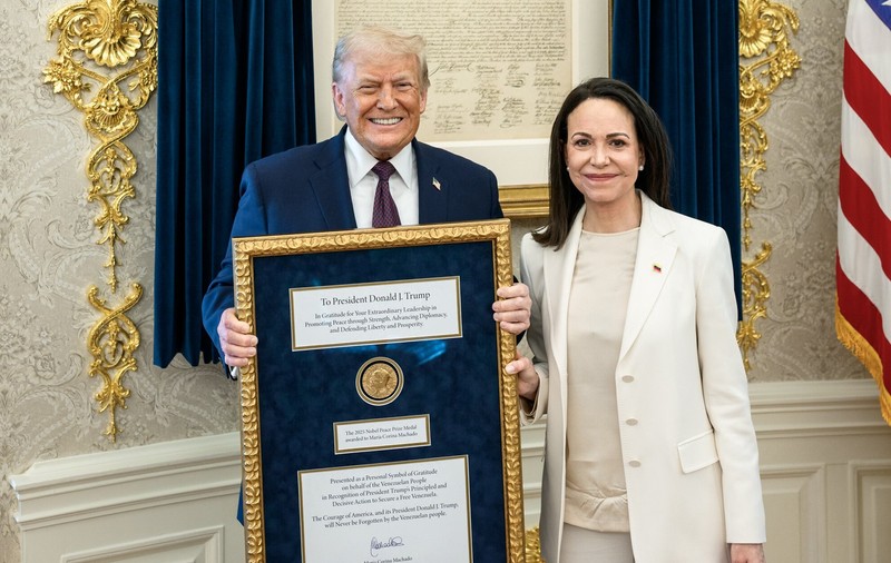 Maria Corina Machado i-a dat lui Donald Trump medalia sa pentru pace și s-a dus la televiziunea preferată a președintelui american: „Venezuela va fi un pământ al harului”