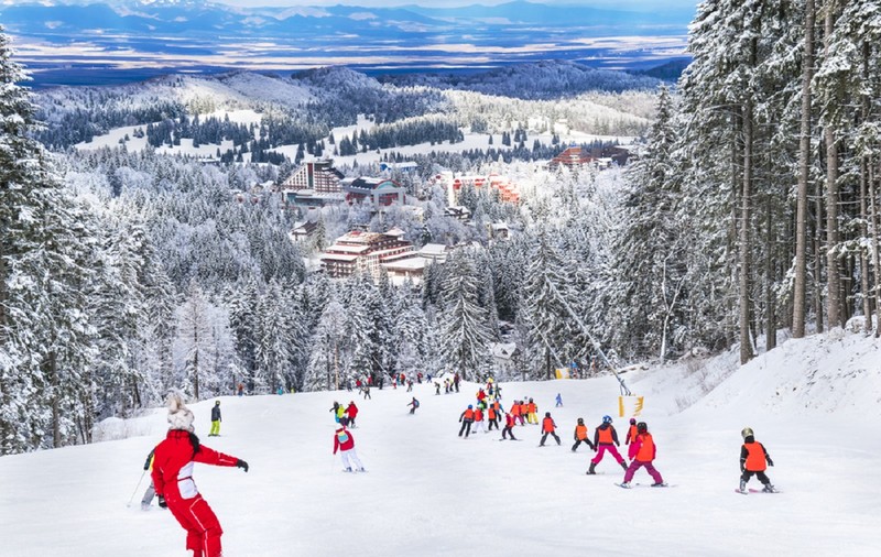 Instructorii de schi din Poiana Brașov ajung la un nou nivel al tarifelor