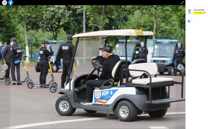 Imagine din 15 mai 2020, în care Marian Goleac apare într-o mașinuță electrică folosită de autoritățile din sectorul 4 pentru a se deplasa prin parcuri. În fundal sunt angajați ai poliției locale. Fotografia a fost între timp ștearsă de pe pagina Totul Verde / Facebook