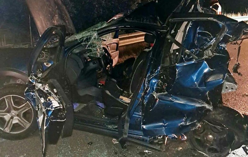Două surori au murit pe loc într-un Duster, când se întorceau de la o înmormântare, pe o autostradă din Franța