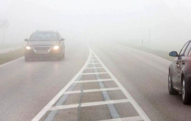 Ploaie înghețată pe A2. Recomandările polițiștilor pentru șoferi