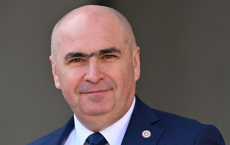 Minciuni răspândite pe Facebook despre Ilie Bolojan, care ar fi decis trimiterea de trupe în Ucraina