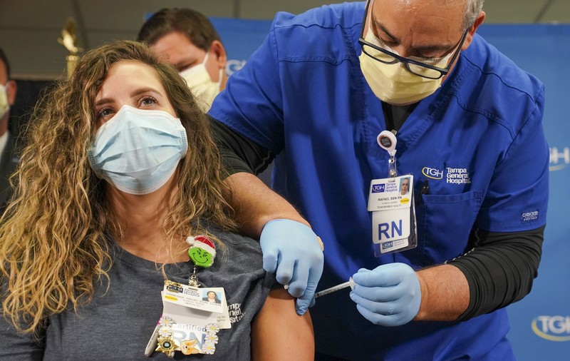Medic infecționist: La cei care s-au vaccinat în Marea Britanie nu a existat nicio reacție adversă notabilă