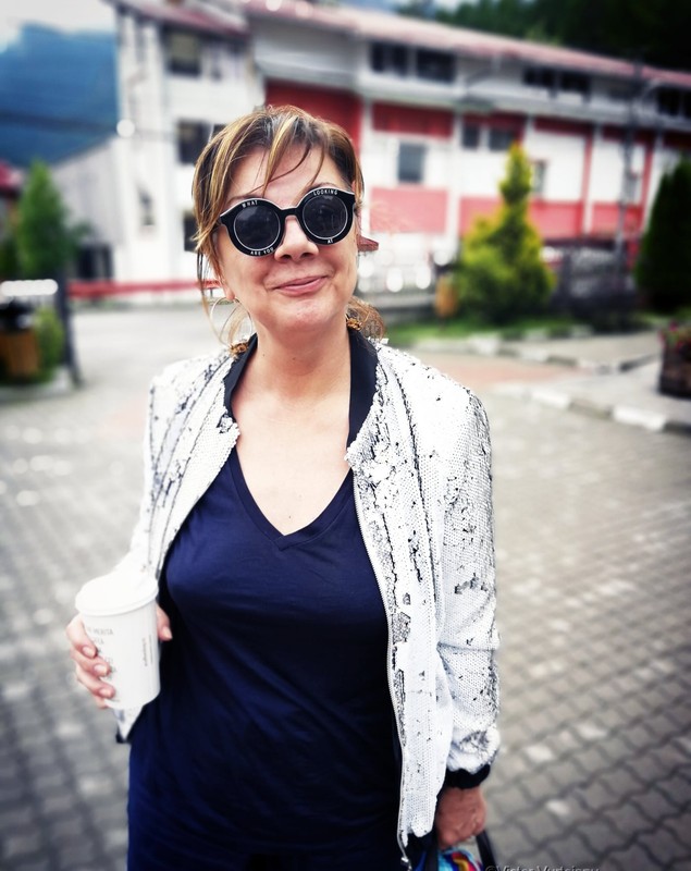 Carmen Tănase a făcut un apel urgent către fanii săi. „Am aici o familie cu 11 copii și umblă desculți”