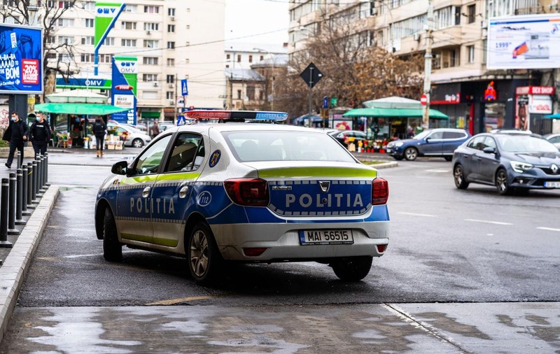 Bărbatul din Covasna care și-a stropit mama cu benzină și apoi i-a dat foc, trimis în judecată, după ce femeia a murit