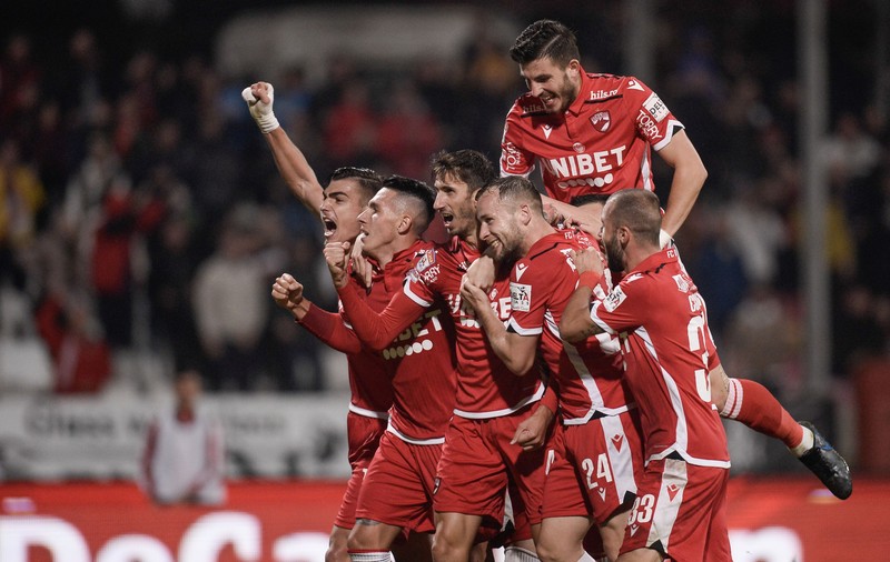 Rezultate negative, la testele COVID efectuate la echipa de fotbal Dinamo București. Alb-roșii joacă duminică, acasă, cu Sepsi