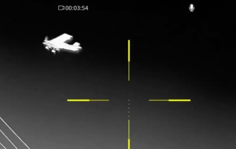 Dronă a forțelor armate ucrainene care transporta o bombă uriașă a fost filmată pe cerul Rusiei | VIDEO
