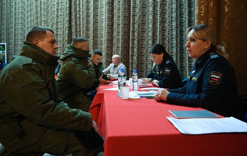 Oficialii ruși raportează pentru prima oară moartea mobilizaților trimiși pe front în Ucraina: cinci bărbați recrutați în același oraș