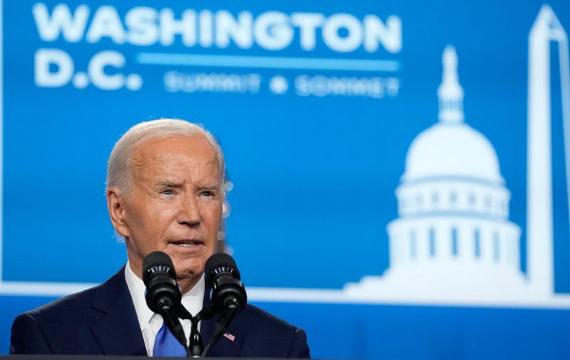 Joe Biden spune că nu se opune să facă un examen neurologic, dacă îi recomandă medicii