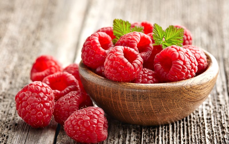 Zmeura - plantare, cultivare și îngrijire. Ce beneficii are consumul de fructe și ce rețete cu zmeură poți încerca