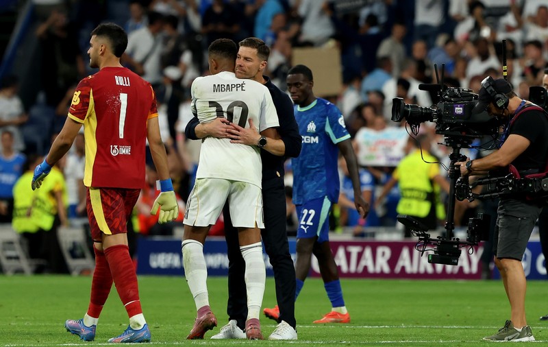 Liga Campionilor: Real Madrid a învins Olympique Marseille, scor 2-1. Benfica a pierdut cu Qarabag, scor 2-3