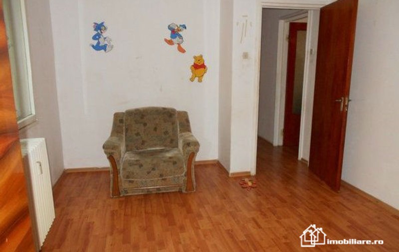 Imobiliare.ro: Chirie 2 camere, București, 210 euro/lună!