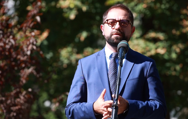 Noua lege a salarizării a ajuns la liderii partidelor. Proiectul respectă PNRR și constrângerile fiscale. Burnete: „Partidele s-au angajat să nu depună un proiect separat”