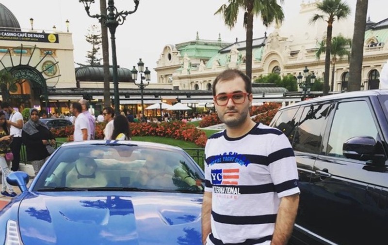 Puștanul care a târât un agent și a lovit două mașini de Poliție, arestat. Înconjurat de polițiști, și-a sunat tatăl traficant ca să-l ajute să scape