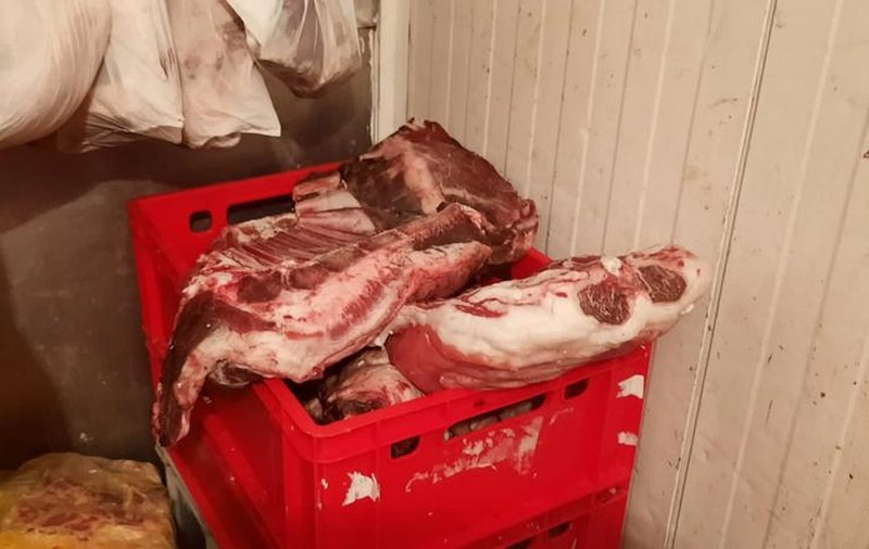 Amenzi de aproape 400.000 de lei date de ANPC după controale în Hala Obor din București. Ce au găsit inspectorii