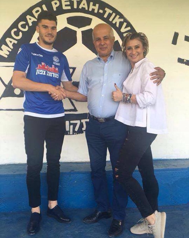 Fotbal internațional. Mihai Roman a îmbrăcat tricoul celor de la Maccabi Petah Tikva / GALERIE FOTO