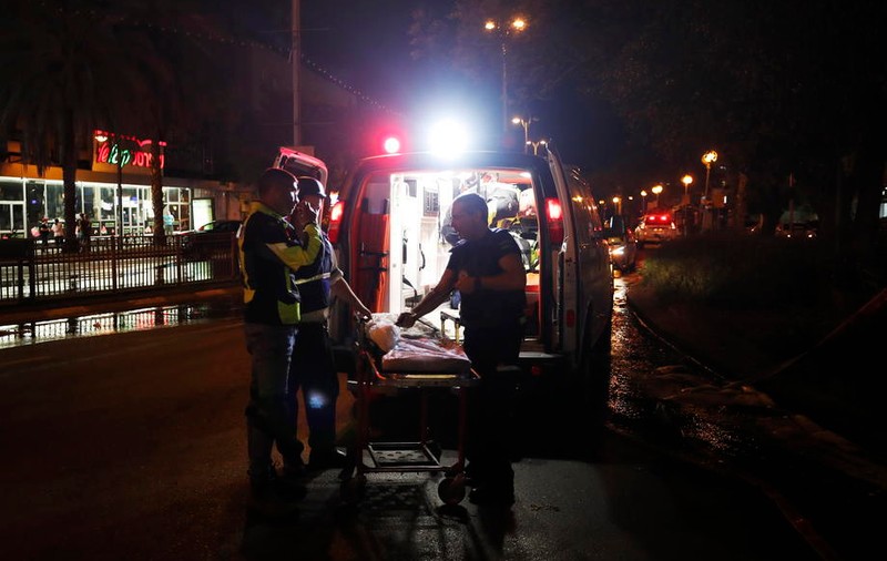 Cinci persoane au murit lângă Tel Aviv, după ce un bărbat a început să tragă în oameni, pe stradă