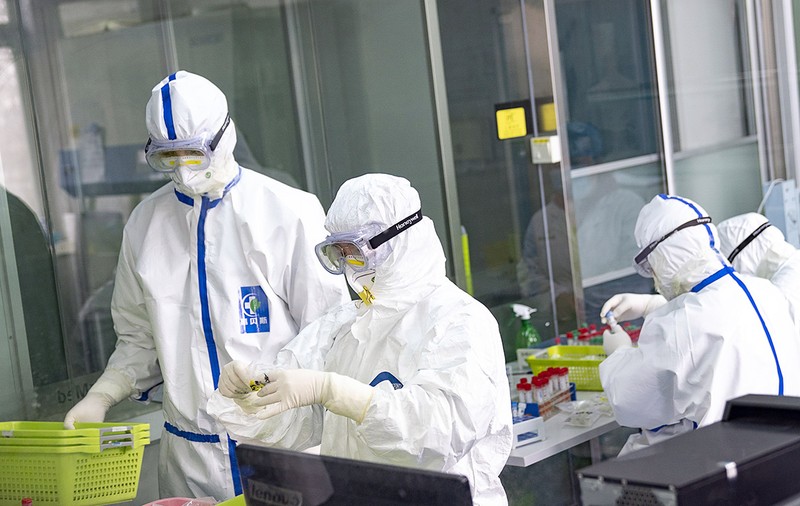 OMS trimite în ianuarie o echipă de oameni de știință la Wuhan pentru a investiga originile virusului SARS CoV-2