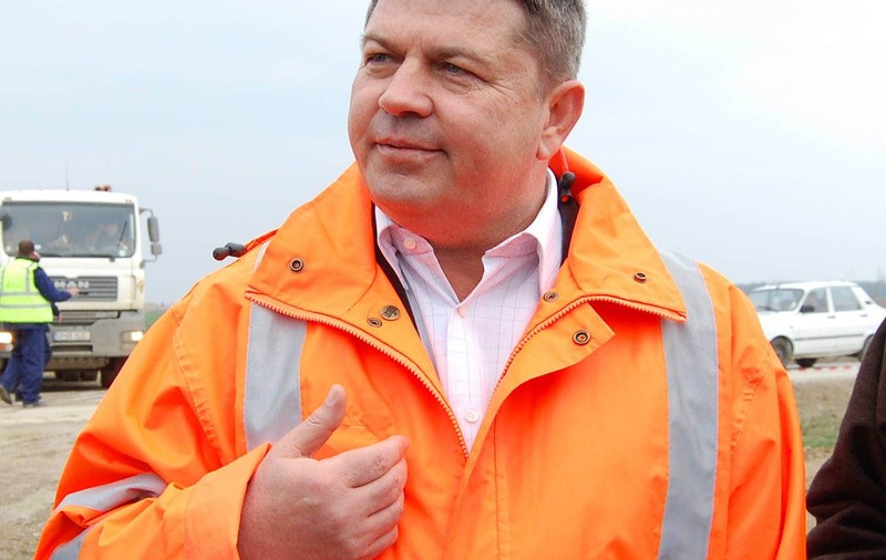 Cine este Dorinel Umbrărescu, proprietarul firmelor care lucrează la autostrada unde au murit patru oameni. Afaceri de peste un miliard de euro
