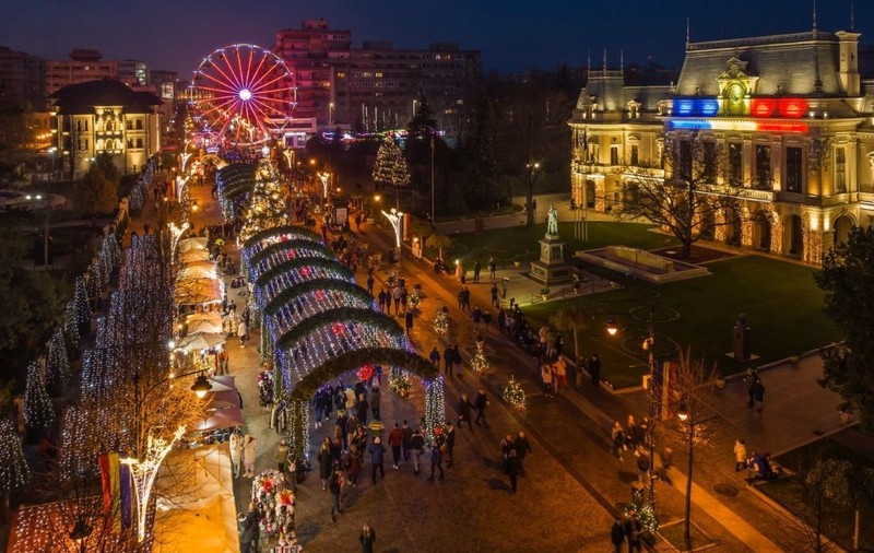 Cât costă o gogoașă în Iași, la Târgul de Crăciun. Prețuri ca în București