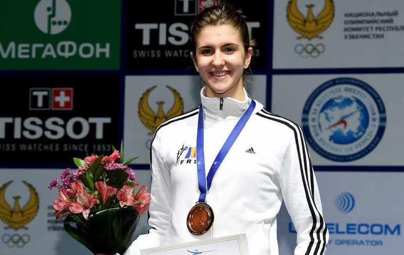 Ana Maria Brânză o felicită pe Alexandra Predescu pentru titlul mondial la cadete