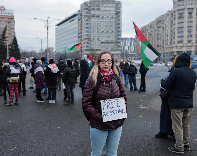 Un nou miting pro-Palestina în București. Circa 100 de persoane cer oprirea ostilităților din Gaza