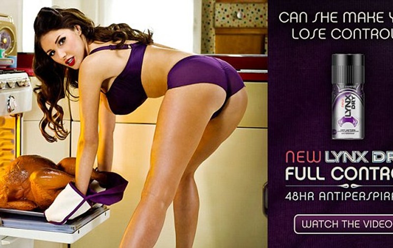 Considerate degradante pentru femei, aceste reclame au fost interzise! Tu ce părere ai? | FOTO