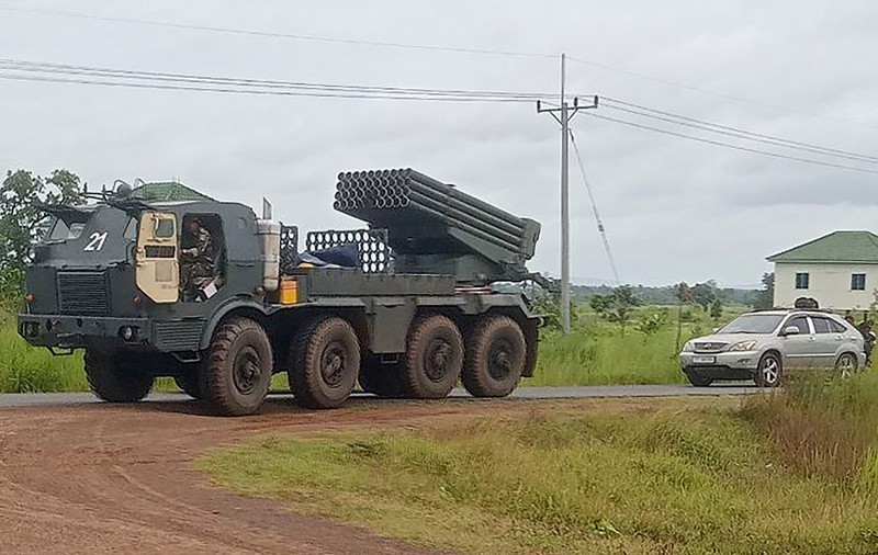 Thailanda lansează atacuri aeriene asupra unor ținte militare din Cambodgia: cel puțin 12 morți