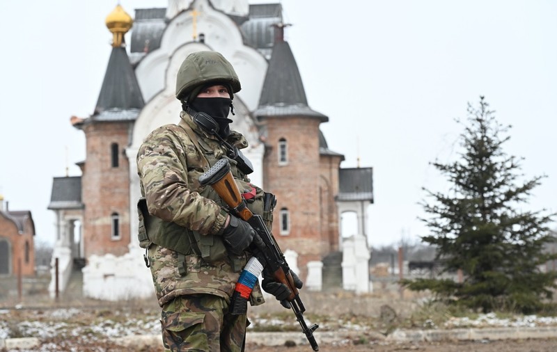 Parlamentul de la Moscova aprobă pedepsirea cu ani grei de închisoare a criticilor aduse mercenarilor care luptă pentru ruși