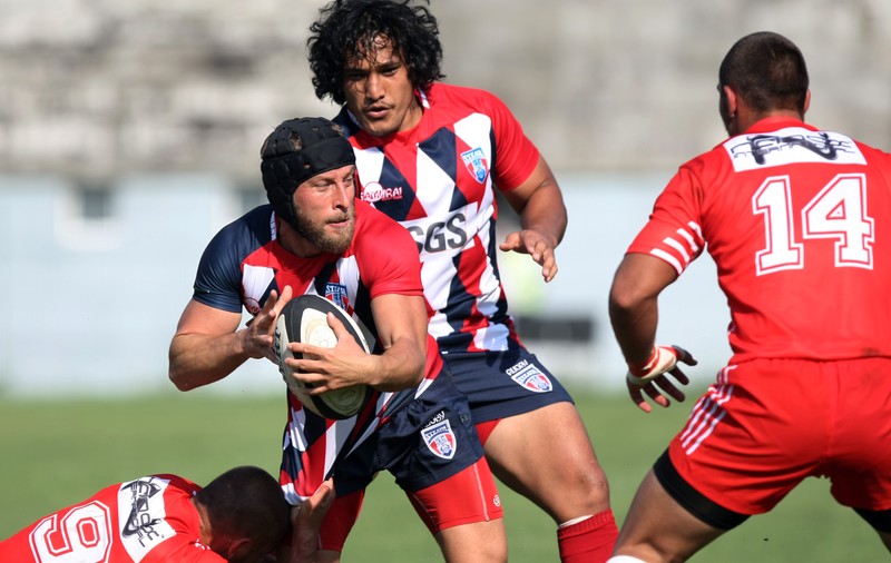 Derby în SuperLiga de rugby: Dinamo-Steaua 21-27. Show pirotehnic în tribună | GALERIE FOTO