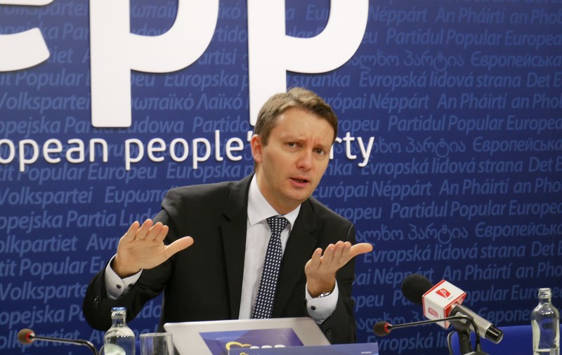 Ciucă şi Bode pleacă la congresul PPE. Siegfried Mureşan candidează pentru un nou post de vicepreședinte
