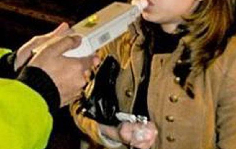 Un bărbat şi-a reclamat propria noră la Poliţie că s-a urcat beată la volan!