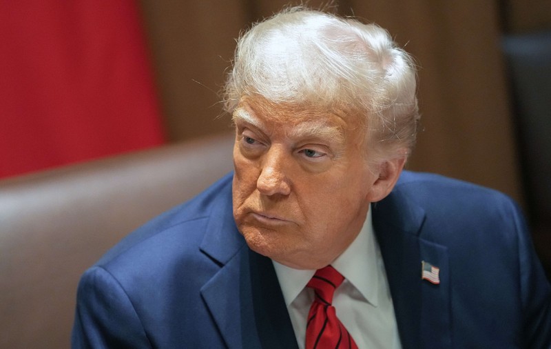 Un artist rus dezvăluie un portret misterios al lui Trump, despre care spune că a fost oferit de Putin