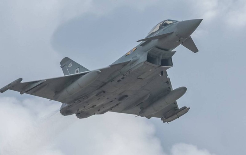 CSAT: ministrul Apărării dă ordinul de doborâre a avioanelor, comandantul militar ia decizia de distrugere a dronelor