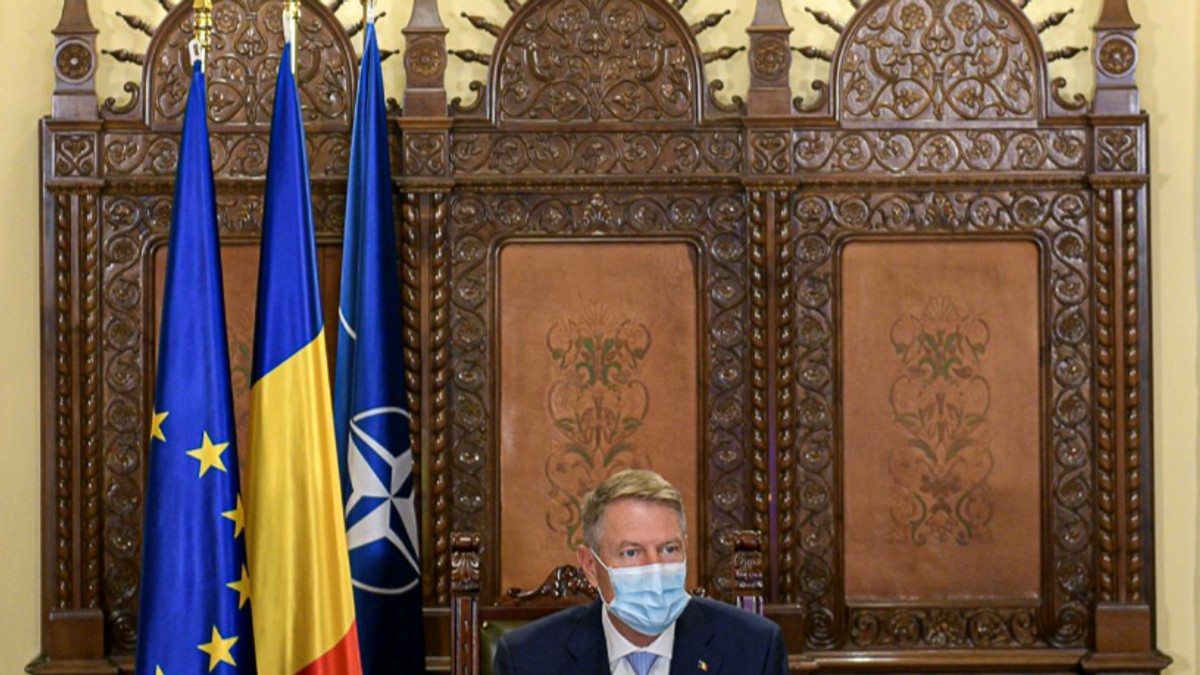 Președintele Klaus Iohannis face declarații de presă după ședința CSAT din 27 mai 2020
