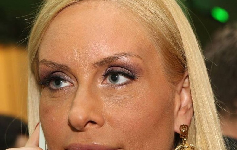AŞA CEVA NU VEZI PREA DES! Vica Blochina, cu O FEMEIE ÎN PAT! |  FOTO