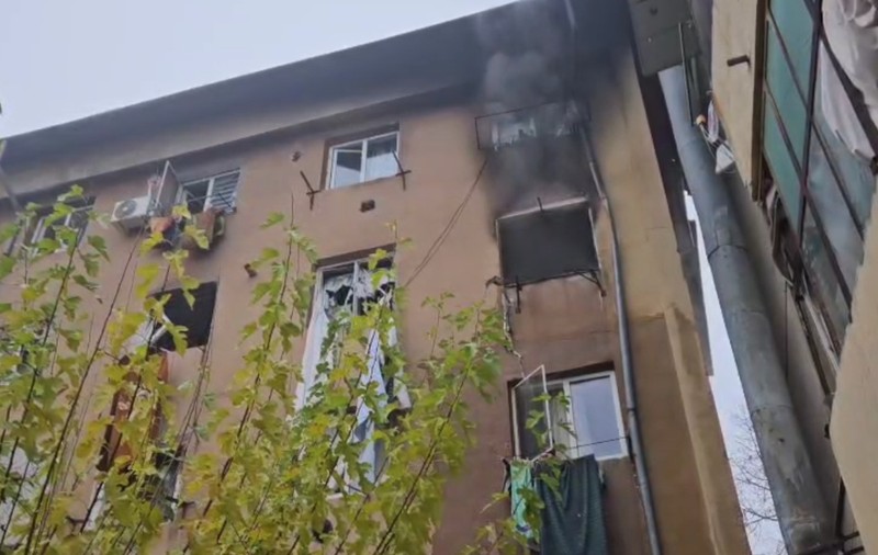 Explozie urmată de incendiu într-un bloc din Balș, județul Olt. Planul Roșu de Intervenție a fost dezactivat