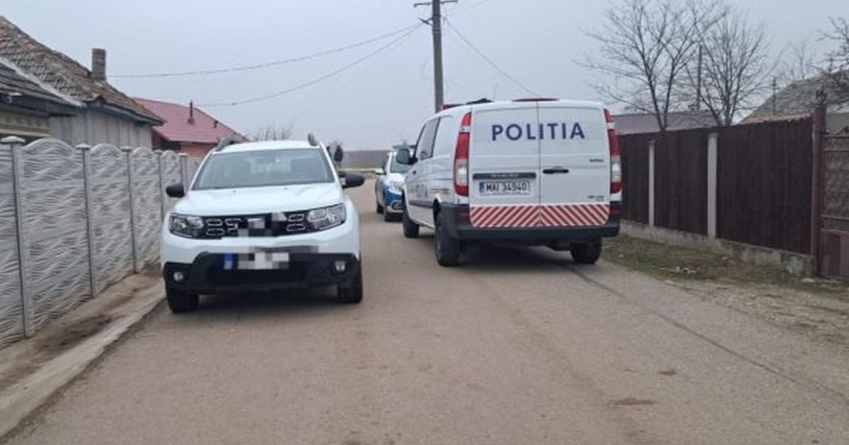 Mașin de poliție la locul unei crime